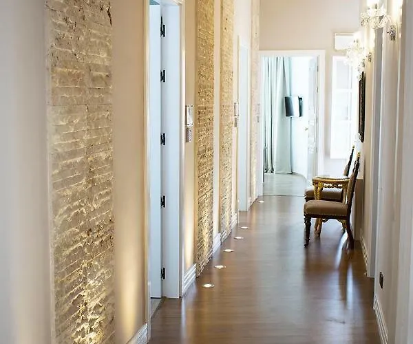 9 Muses Hotell Larnaca