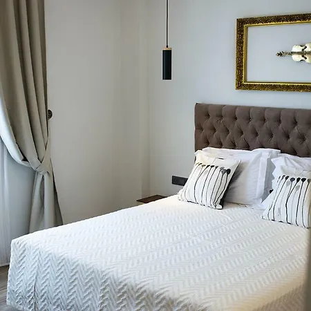 9 Muses 호텔 라르나카